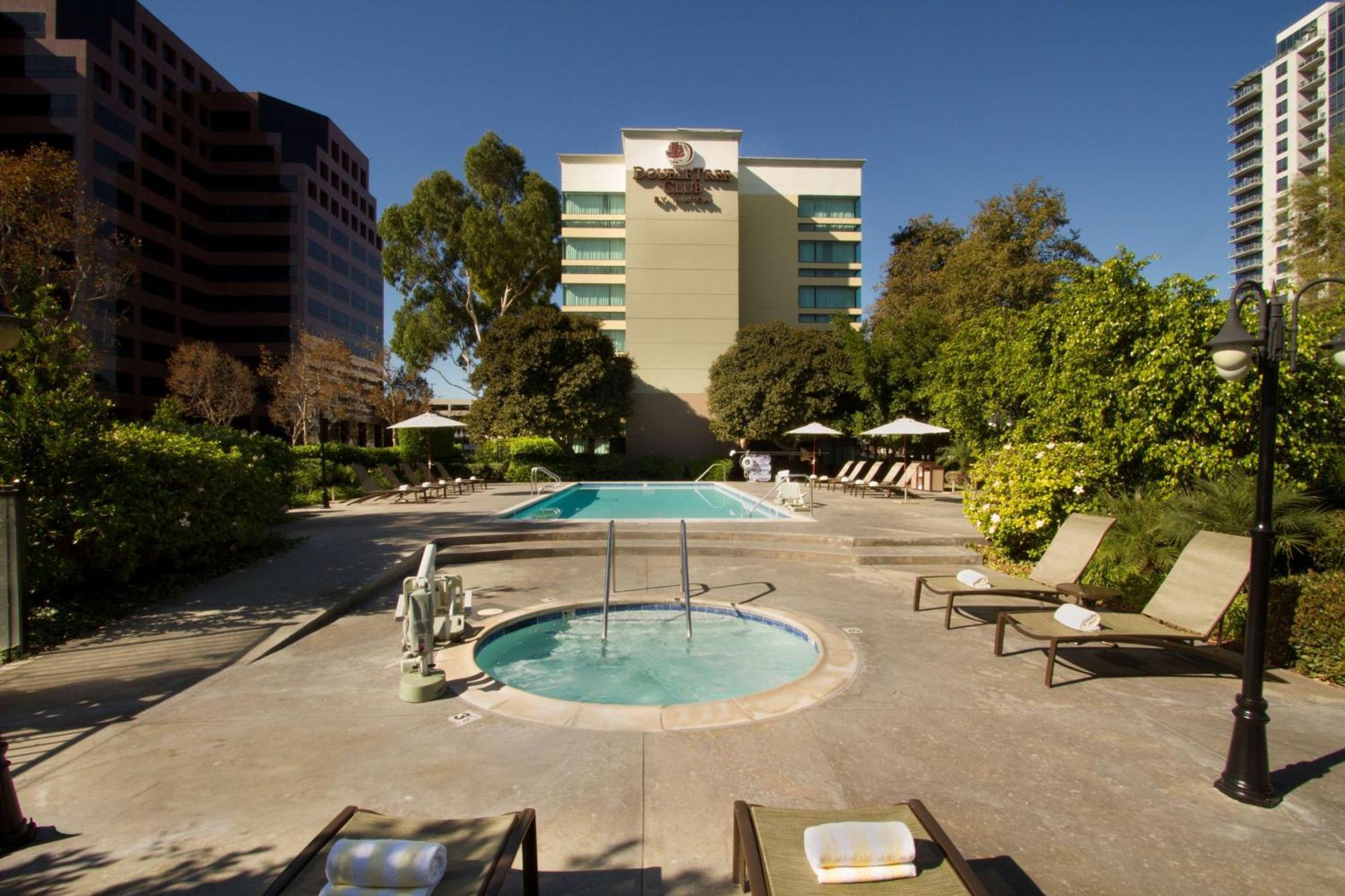 Doubletree By Hilton Orange County Airport Hotel Santa Ana Ngoại thất bức ảnh